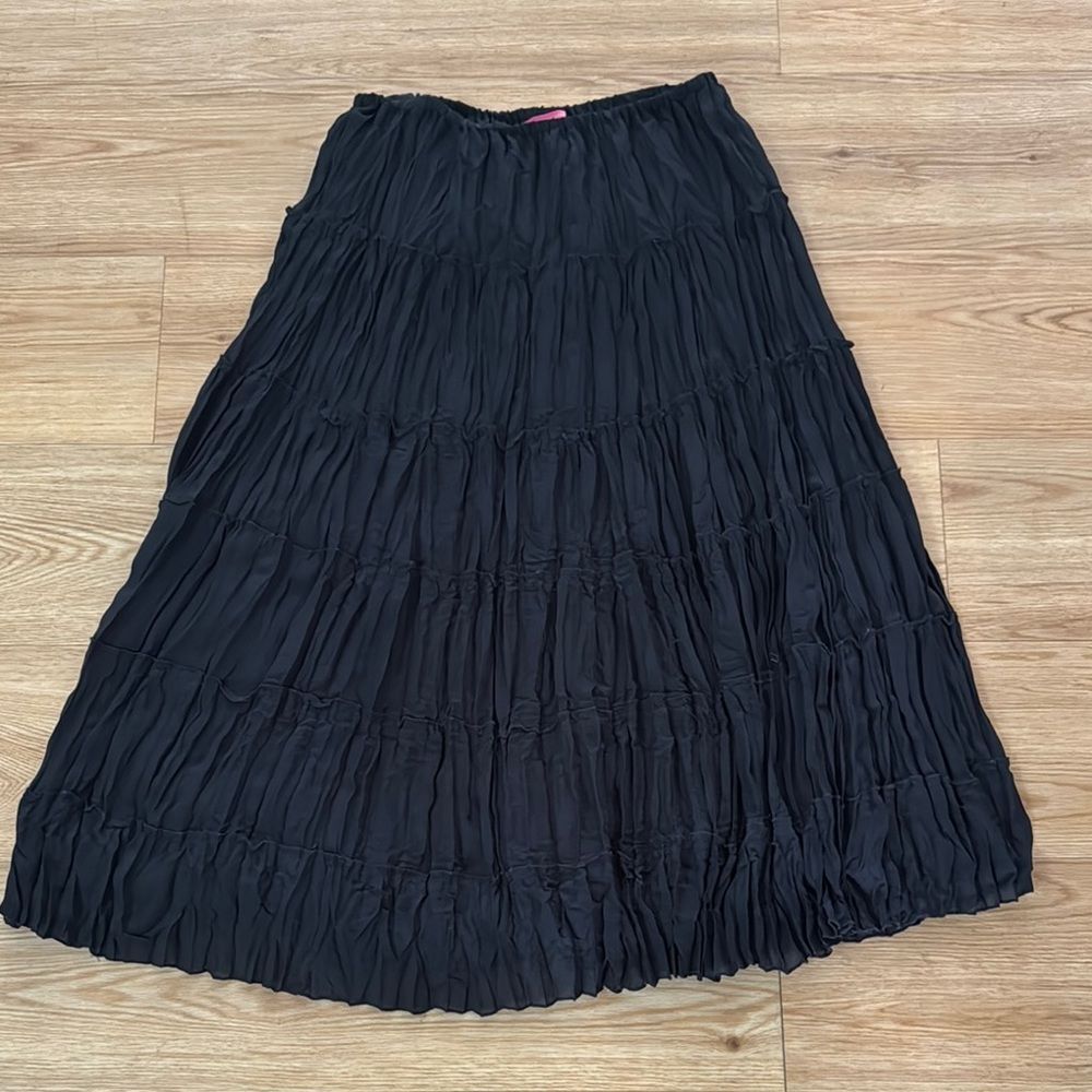 Sunny Leigh Women's Crinkle Midi Skirt Black XL Fairy Boho Gypsie Festival Y2K